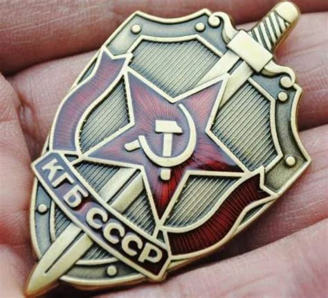 KGB Russia Cccp Medal Ussr Soviet Military Medals Order Ww Red Army Badges Russian Metal Pins