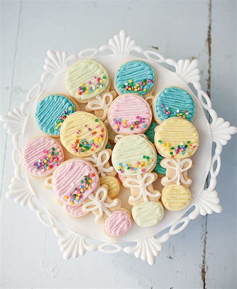 It's barbara's baby shower cookie favors! Rattle Cookies | Vintage-Themed Baby Shower | POPSUGAR ...