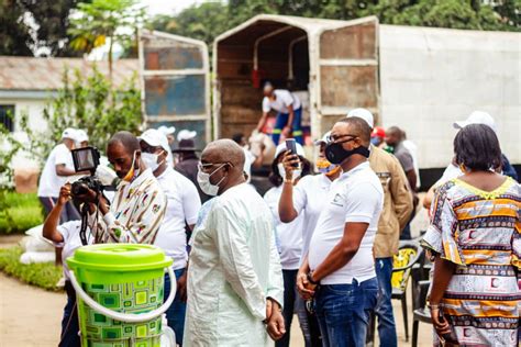 Bank cd accounts offer steady interest rates to fit your savings goals. RDC: Afriland First Bank CD fait un don aux personnes de ...