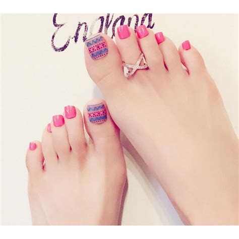 Ver más ideas sobre uñas postizas, diseños de uñas, uñas postizas para niñas. 24 Pcs Pinake Toe Short Uñas Postizas Uñas Artificiales ...
