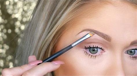 10 Easy Steps To Get Perfect Eyebrows At Home 2020