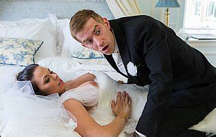 Free Porn Pics Of Hot Bride Simony Diamond Getting Her Asshole Rammed
