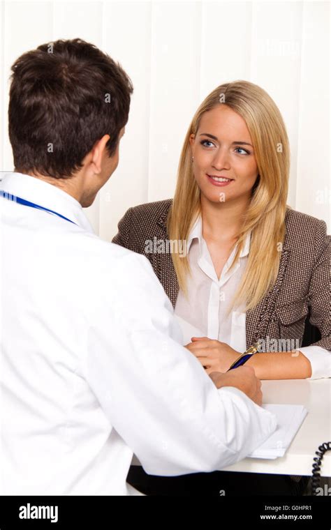 Doctor Doctors Practice Hi Res Stock Photography And Images Alamy