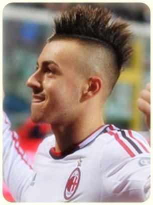 Undercut pada bagian rambut yang licin. Koleksi potongan rambut mohawk el shaarawy