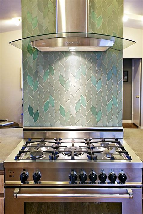 Leaf Tiles Want Ceramic Kitchen Kitchen Backsplash Kitchen Wall
