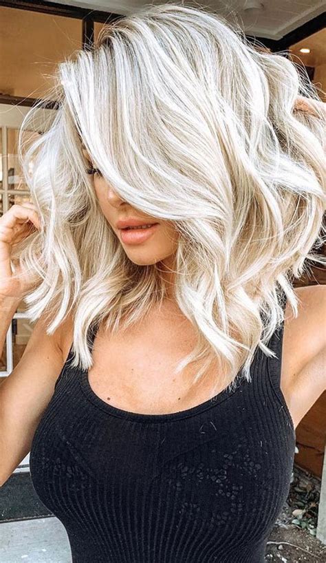 Short haircuts for women 30 years old, whose photos on the site, should not be these shades: CUTE SHORT HAIRCUTS AND STYLES FOR WOMEN - crazyforus