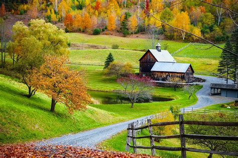 Domy Na Farmie W Vermont W Nowej Anglii Jesienią