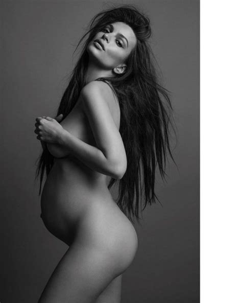 Emily Ratajkowski Nude During Her Pregnancy 5 Photos The Fappening