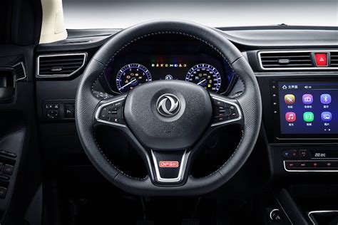 En ese contexto, la marca alemana presentó las llamativas zapatillas ion f, las que fueron. Fotos: Fotogalería: DFSK 580 Luxury | El Diario Vasco