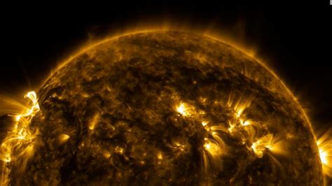 Nasa Captures Shocking Images Of A Powerful Solar Flare