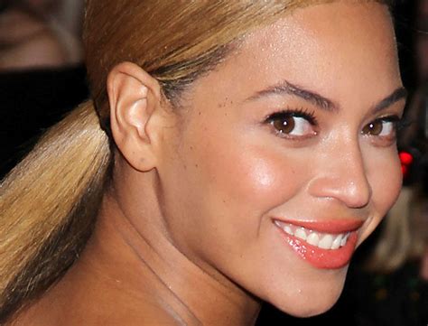 The Beauty Tips Weve Learned From Beyonces Makeup Artist Wei Lang