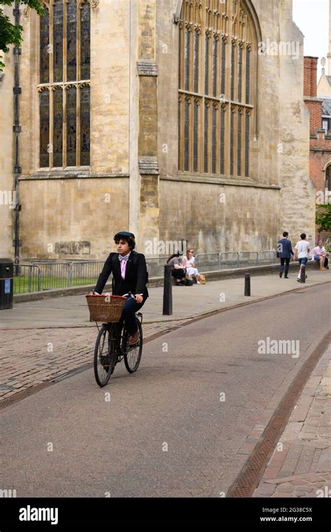 Street Cycling Hi Res Stock Photography And Images Alamy