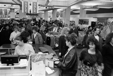 24 Photos Showing Why Lewiss Was Liverpools Favourite Store Boxing Day Sales Liverpool