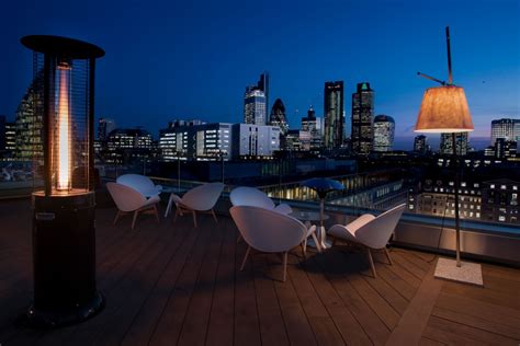 Get a head for heights and head on top of the bussey building in peckham to discover bussey rooftop bar , a spectacular roof. 6 London Rooftop Bars That Will Change Your Perspective on ...