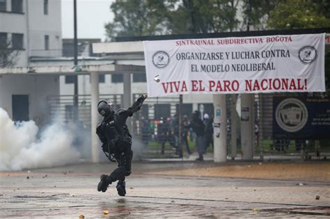 Disturbios Y Represión Policial Durante La Jornada De Paro Nacional En