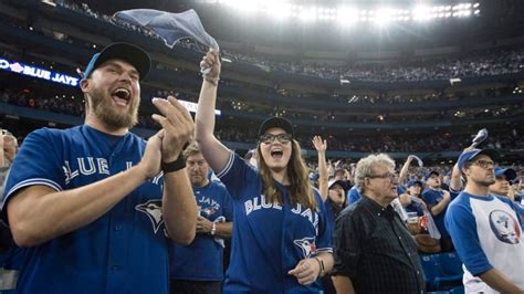 Blue Jays Set To Host 15000 Fans In Return To Toronto Cbc Sports