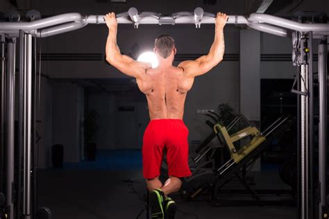 13 Best Pull Up Bar Ab Workouts To Give You Perfect V Lining Solopreneuronline