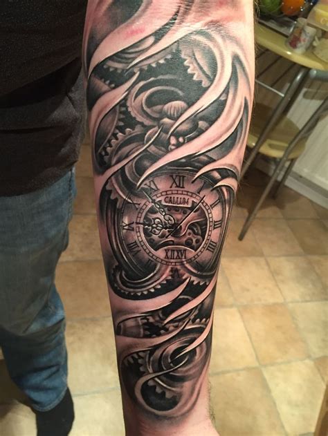 Clock tattoos are not actually a mainstream design, so once you do see one, it can really catch your eye. 83 besten Tattoo Bilder auf Pinterest | Roboter, Tattoo ...
