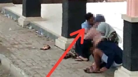 Viral Video Pasangan Muda Mudi Mesum Di Lapangan Nekat