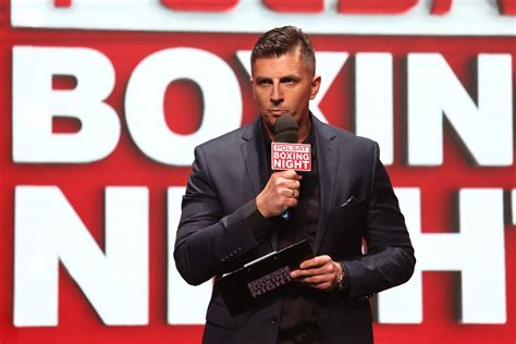 Żel do włosów, kołtonia i żel dla kołtonia. Mateusz Borek po gali w Radomiu: "Psy muszą szczekać ...