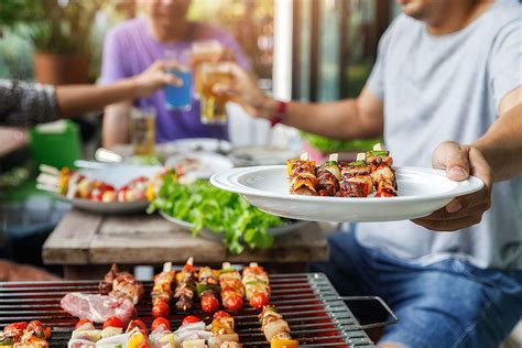 Throw An Easy Barbecue Party Barbecuebible
