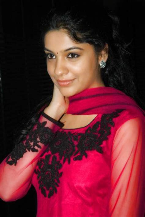 Archana Kavi Malayalam Super Actress New Photo Shoot Gallery Keralatube