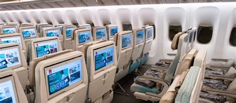 Boeing 777 300er Sitzplan Emirates — Übersicht
