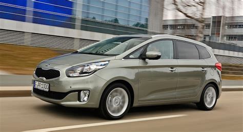 Watch kia car price in philippines 2019 including gallery of picanto, sorento, rio, sportage, soluto, grand carnival, stinger, soul and forte. Kia Carens 2019, Philippines Price & Specs | AutoDeal