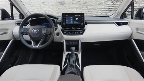 2022 Toyota Corolla Cross Xle Cypress Macadamia Brown Interior
