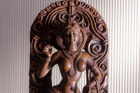 Buy Yakshi Bronze Statue Online At Gart