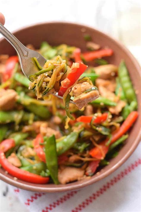 Zucchini Noodle Stir Fry with Chicken · Seasonal Cravings