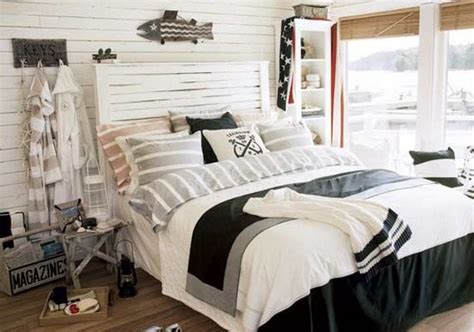 Make bedrooms in your home beautiful with bedroom decorating ideas from hgtv for bedding, bedroom décor, headboards, color schemes, and more. 16 Beach Style Bedroom Decorating Ideas