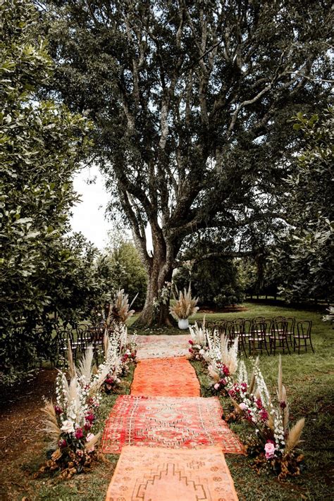 20 Cool Outdoor Ceremony Styling Ideas Hello May Bohemian Wedding