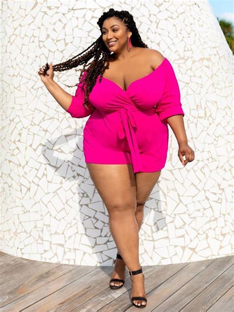 Pin By Danelle S On Danelle S Likes Plus Sized Fashions Big Girl Fashion Girl Fashion Fashion