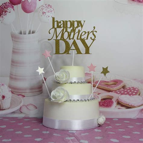 The best cake toppers (as little ones wholeheartedly would agree) are edible: Happy Mother's Day Cake Flags Gold Cupcake Cake Topper ...