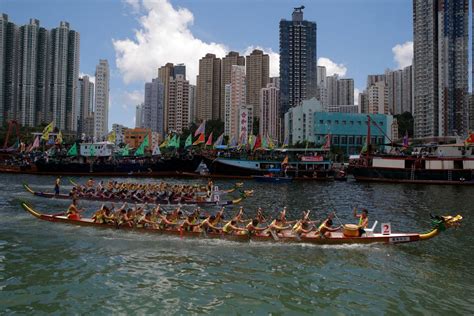 Chinese Take To The Seas In Annual Dragon Boat Races