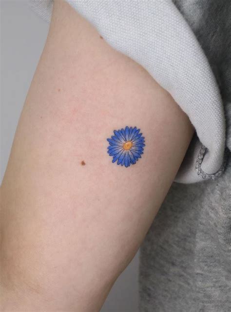 Tiny Flower Tattoo Inkstylemag