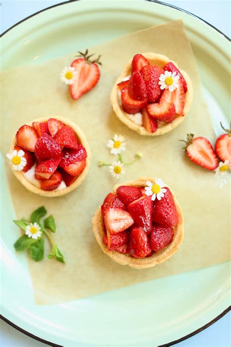 Mini Strawberry Pies Recipe Studio Delicious