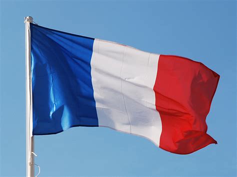 All three stripes on the flag are displayed vertically and have the same width. صور علم فرنسا رمزيات وخلفيات France Flag | ميكساتك