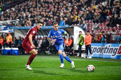 Meciurile trebuie castigate pe teren, nu la masa tehnicianul cfr cluj, dan petrescu, a declarat, vineri, ca meciul cu universitatea craiova va fi unul. Craiova încheie etapa pe primul loc, după remiza CFR-ului ...