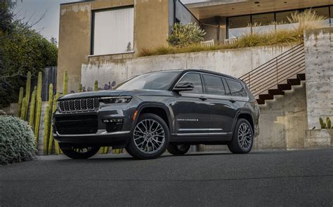 2021 Jeep Grand Cherokee L Revealed Big 3 Row Suv Gains Tech And