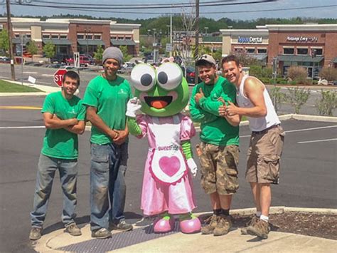 In 1979 bob opened green's lawn sprinklers and started to design and install sprinkler systems in tampa bay area. About Us - All Green Lawn Sprinklers