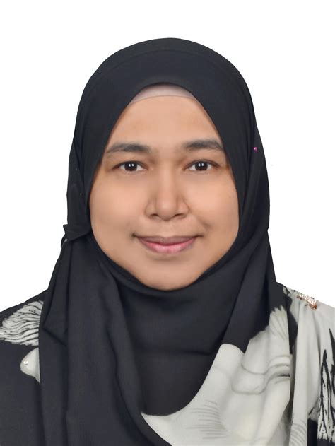 Curriculum Vitae Dr Najah Nadiah Binti Amran