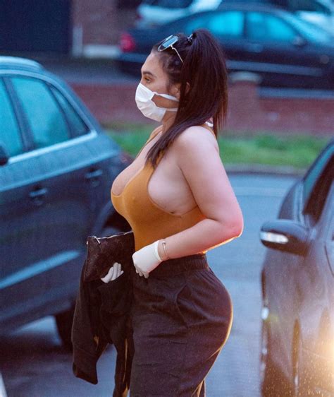 LAUREN GOODGER Leaves A Dental Clinic In Chigwell 07 05 2020 HawtCelebs