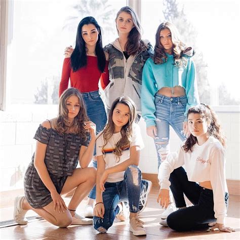 Instagram Friend Photoshoot Annie Leblanc Outfits Girl Squad