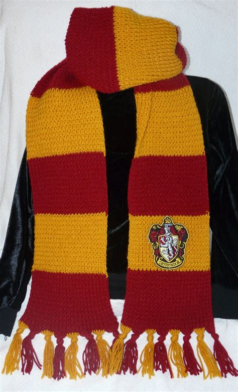 Harry Potter Gryffindor Knit Scarf With Crest Patch By Ainsdesign
