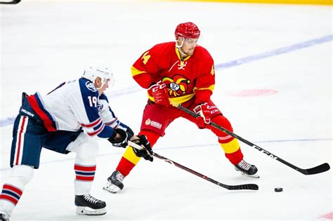 Complete player biography and stats. MM-kisojen tähtipuolustajaksi noussut Mikko Lehtonen ...