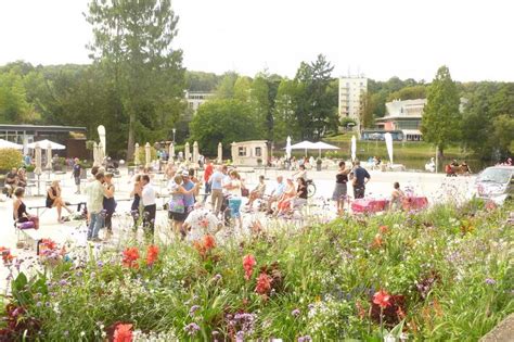 Es gibt auch imbisse und toiletten, die auch sauber sind. Deutsch-Französischer Garten | Tourismus Zentrale Saarland