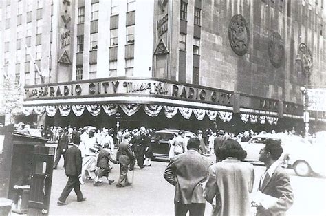 Radio City Music Hall 1943 Nyc History New York Pictures Radio