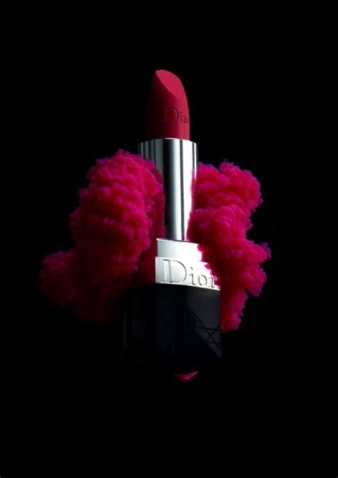 Pin by Evelyn Chan on Rouge à L ve♠ | Beauty products photography